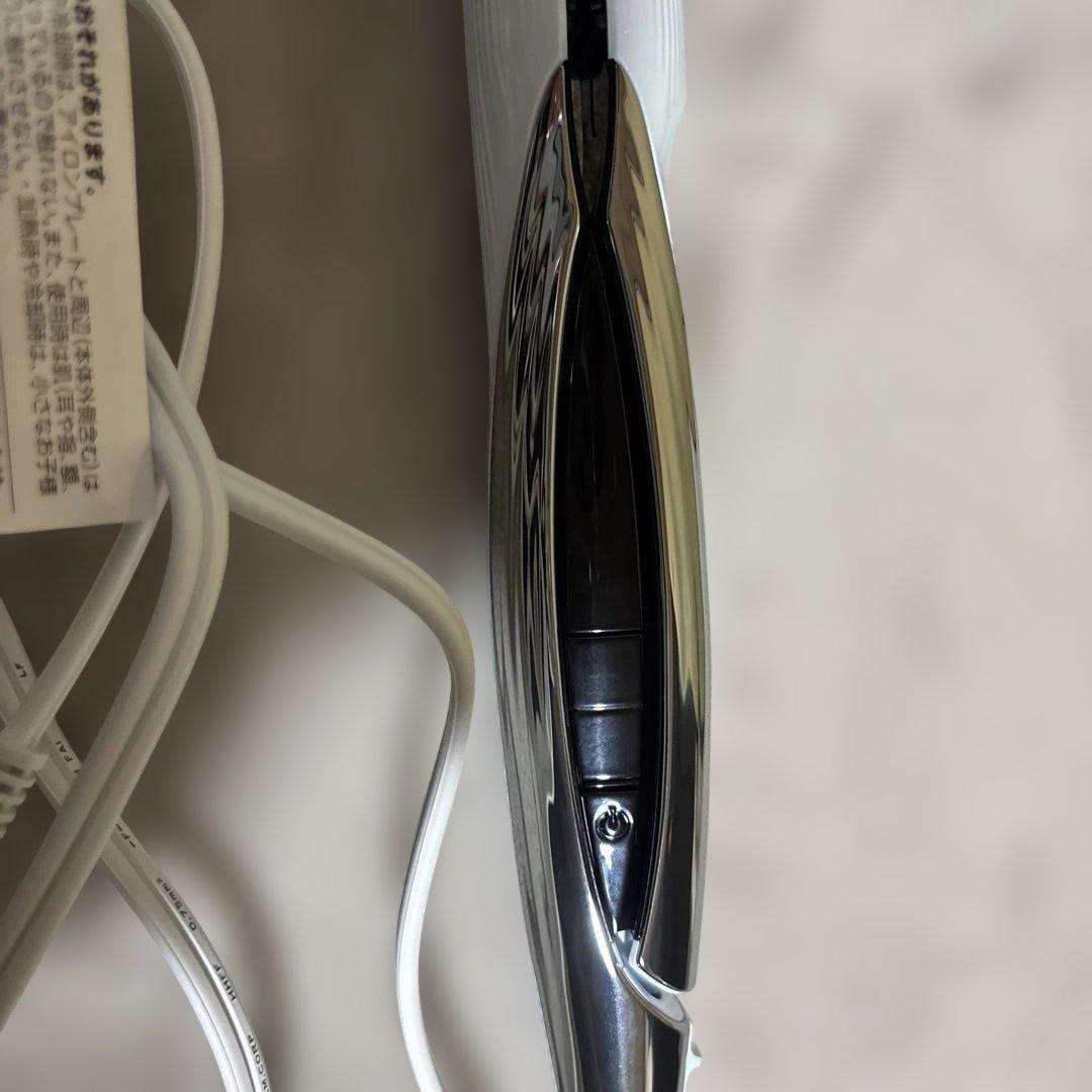 ReFa ビューテックストレートアイロン White