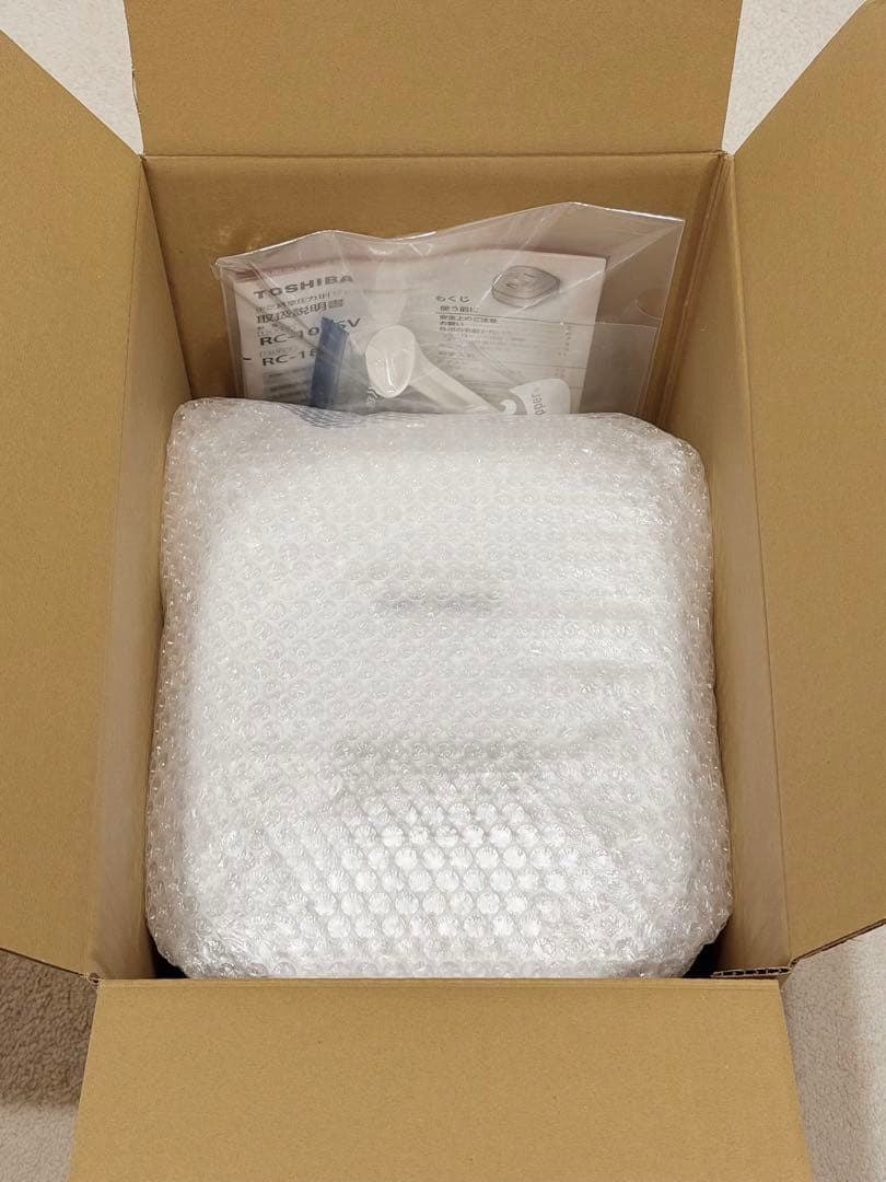 【美品】TOSHIBA 炊飯器 RC-10VSV(W)