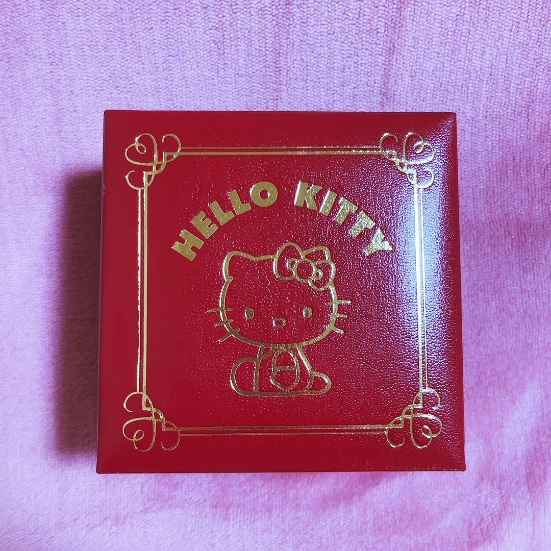 希少レア　ハローキティ　腕時計　2004 平成レトロ　サンリオ　時計　ベルト