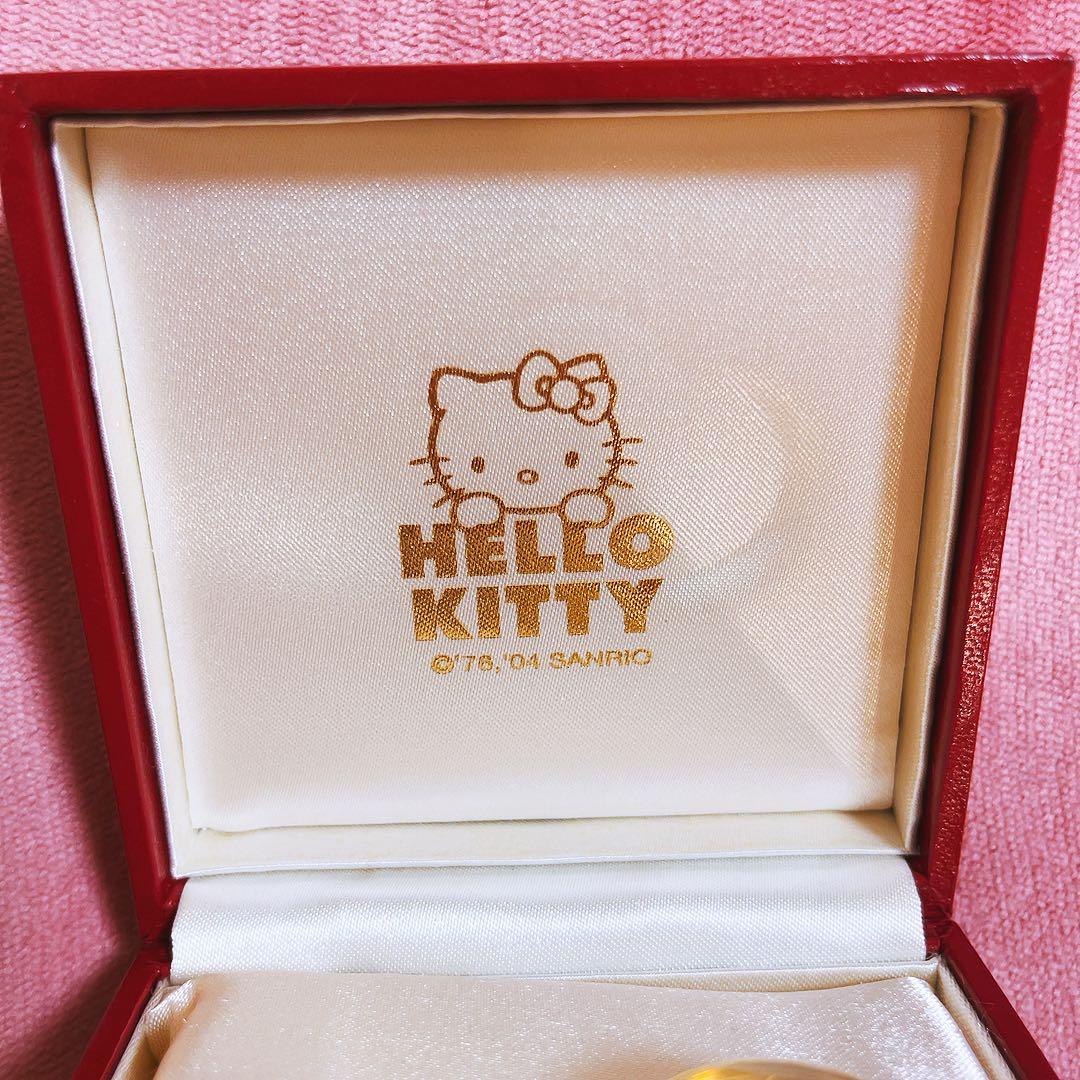 希少レア　ハローキティ　腕時計　2004 平成レトロ　サンリオ　時計　ベルト