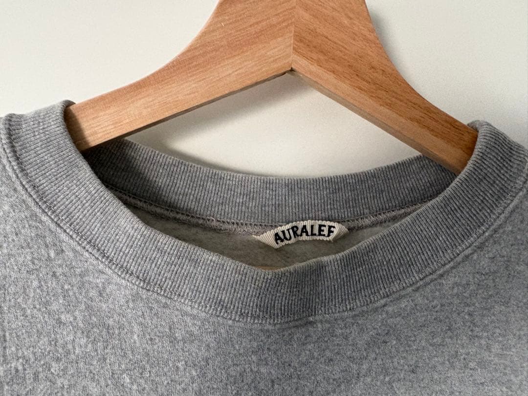 オーラリー AURALEE BACK WOOL SWEAT P/O 4