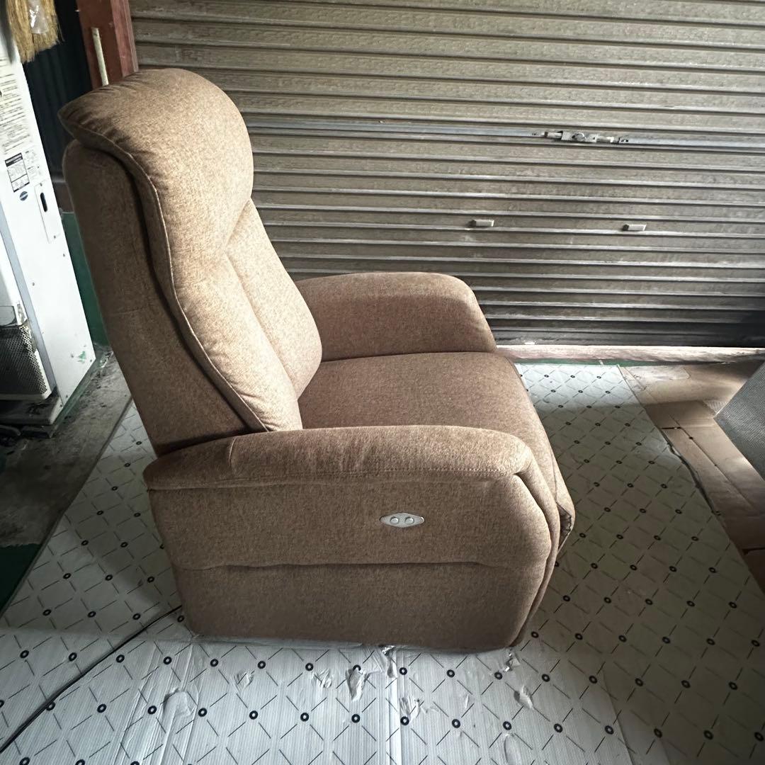 ニトリ 電動リクライニングソファ コンフェ 1人掛け パーソナル 布