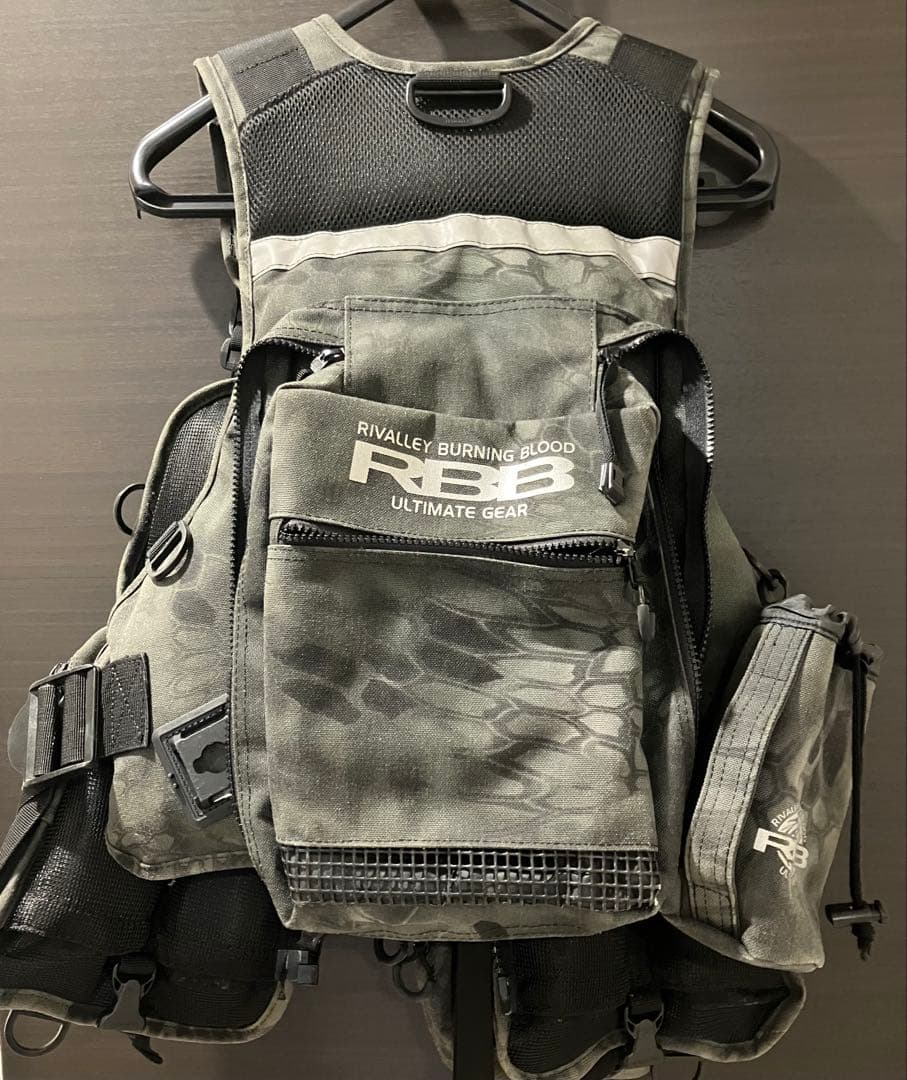 リバレイ　RBB (フローティングベスト) ライフジャケット