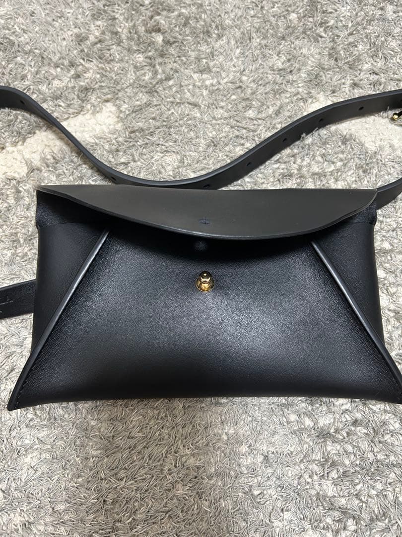 MANUELA マヌエラ ベルトバック