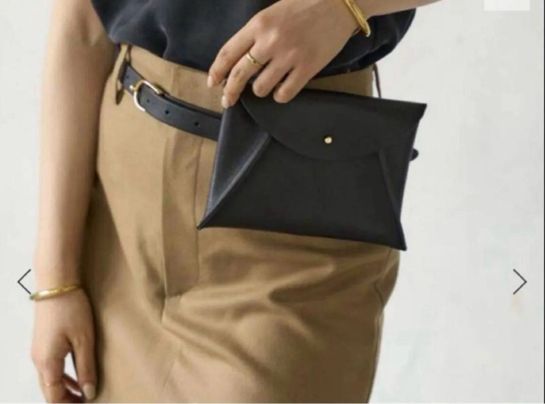 MANUELA マヌエラ ベルトバック