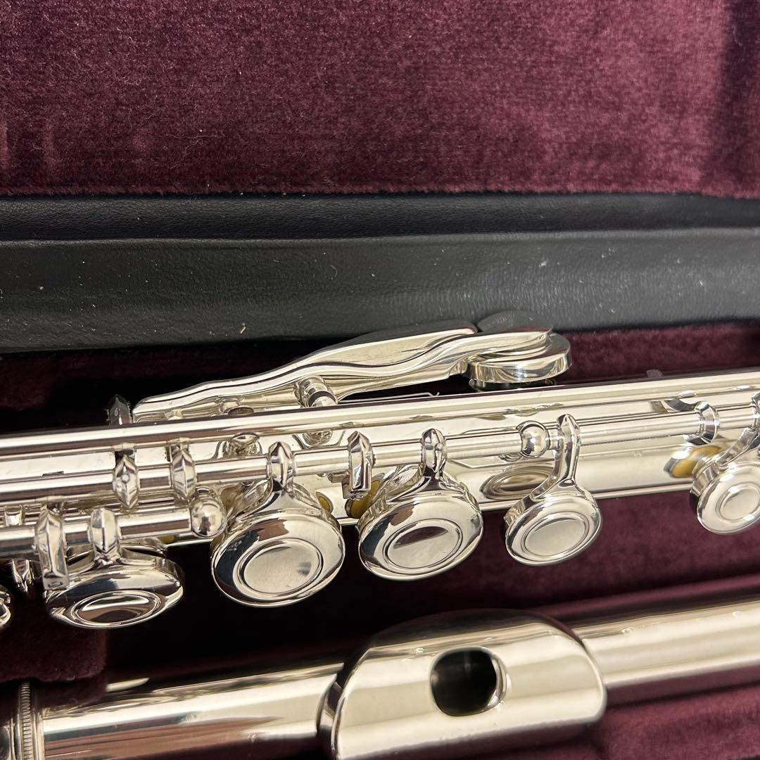 ヤマハフルート　　YFL-211 Eメカ付き