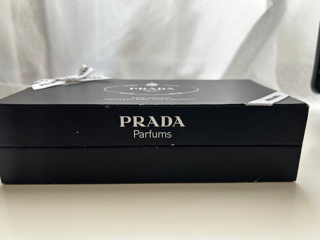 プラダ キャンディ フレグランス セット 4本入り