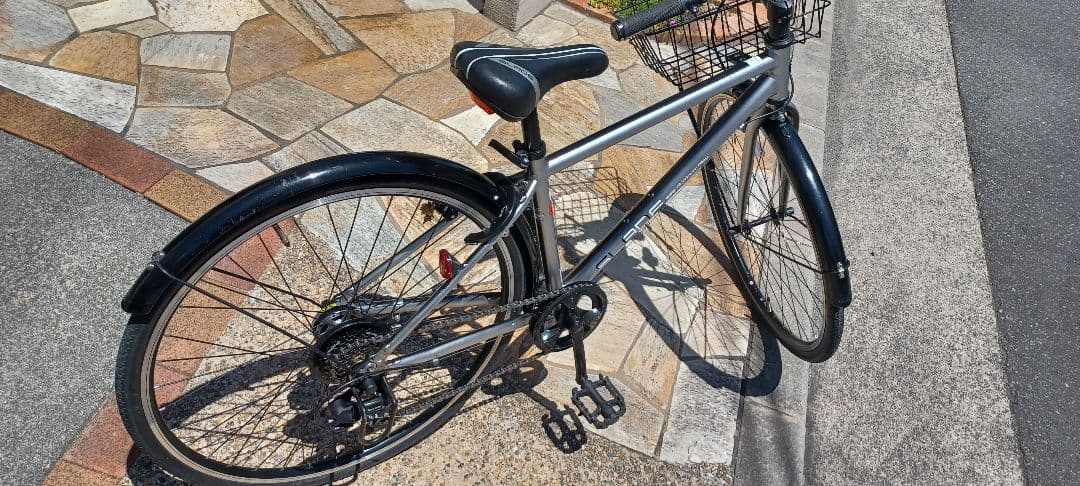 子供　スレイド　クロスバイク　26インチバスケット付き