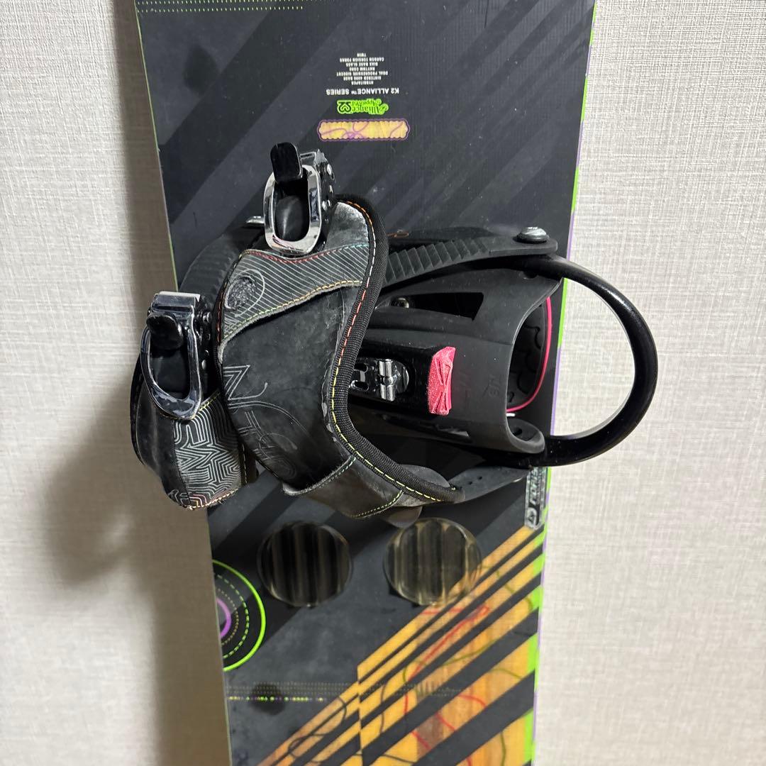 K2スノーボード ブラック/イエロー バインディング ワックス、ボードケース付き