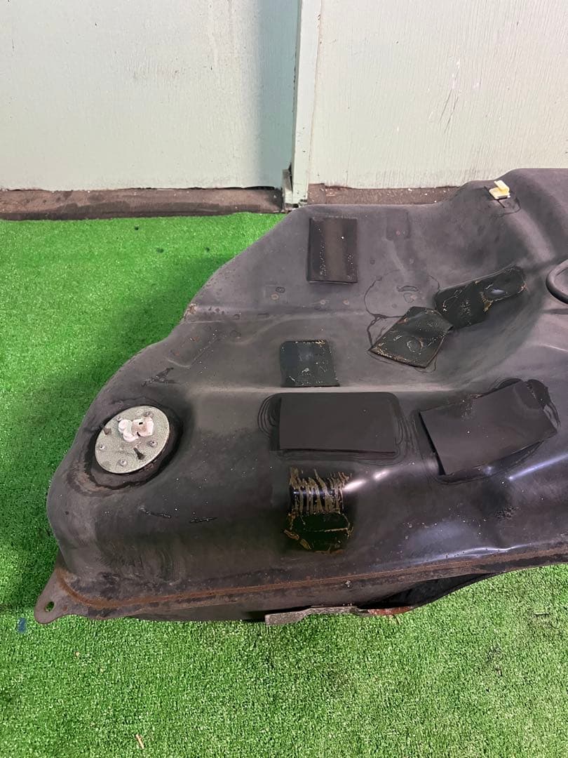 アルテッツァ　 GXE10　フューエルポンプ77020-53011 　燃料タンク