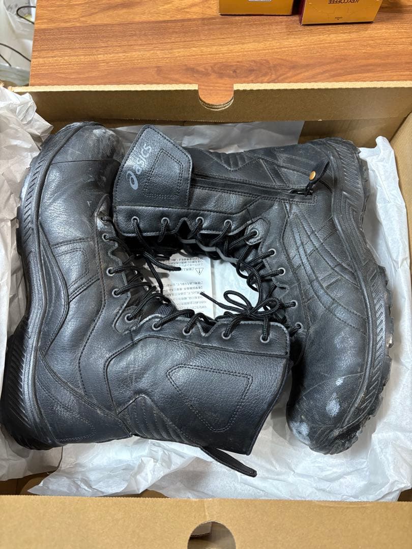 ASICS WINJOB CP405 ブラック 28.0cm