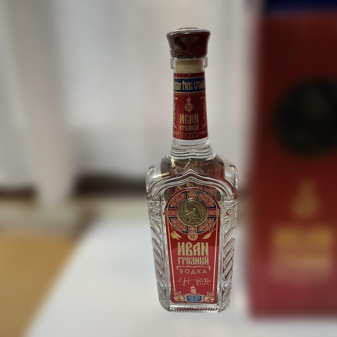 イワン・グロズヌイ ウォッカ 700ml