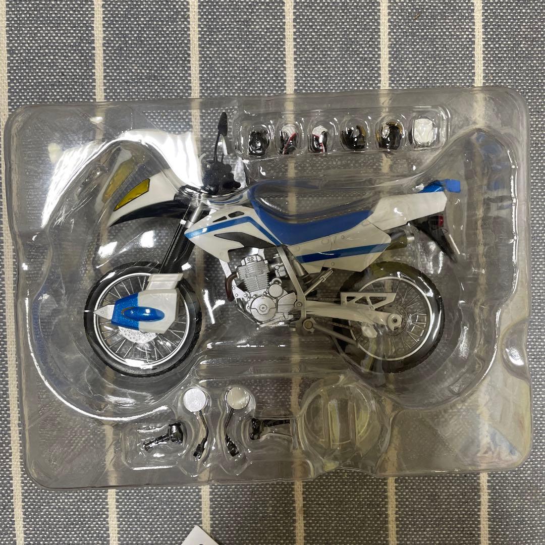 S.H.フィギュアーツ　仮面ライダー電王ソードフォーム＆マシンデンバード