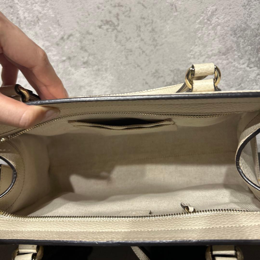 ※ルドルフ様※【GUCCI 】ホワイトレザーハンドバッグ