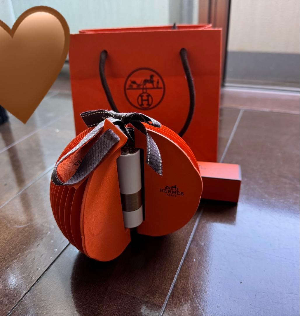 2024年 HERMES ホリデー限定 オランジュアンフェットボームドゥソワン