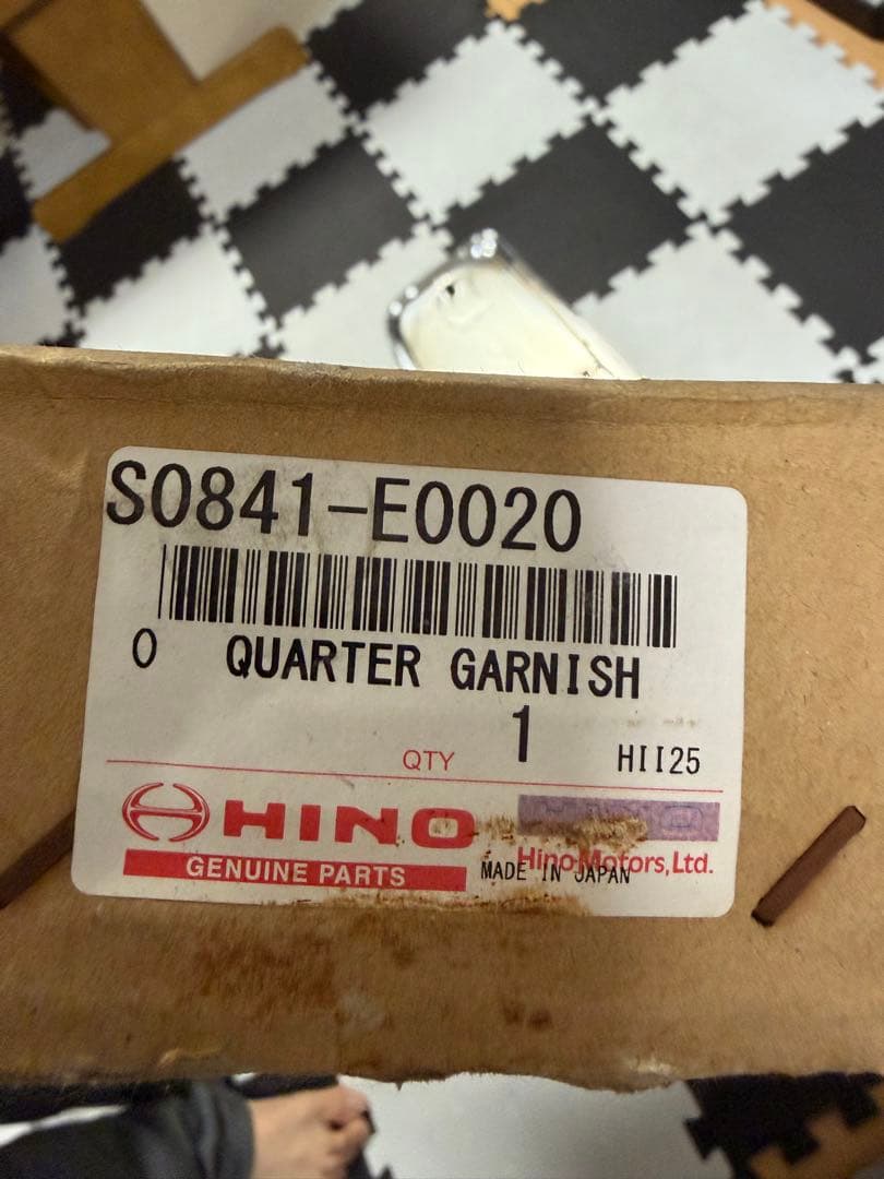 日野 純正グランドプロフィア 寝台 窓 メッキ ガーニッシュ パネル