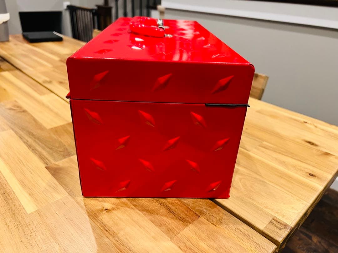 Supreme ダイヤモンドプレートツールボックス