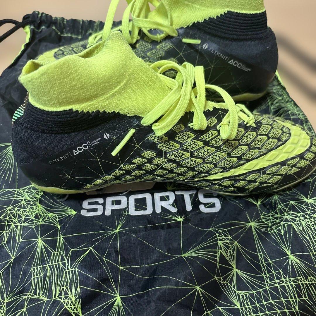NIKE ハイパーヴェノム ファントム3 DF FG 最終値下げ‼️