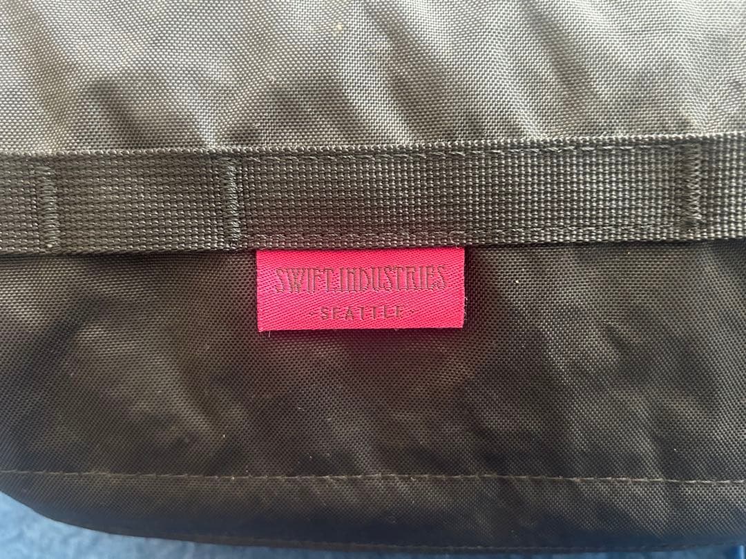 Swift industries bandito bag ブラック