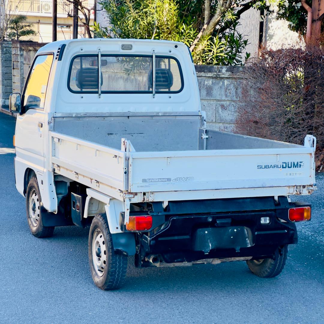 サンバーダンプ4WD、5速マニュアル、ELシフト、車検2年、走行3万キロ。