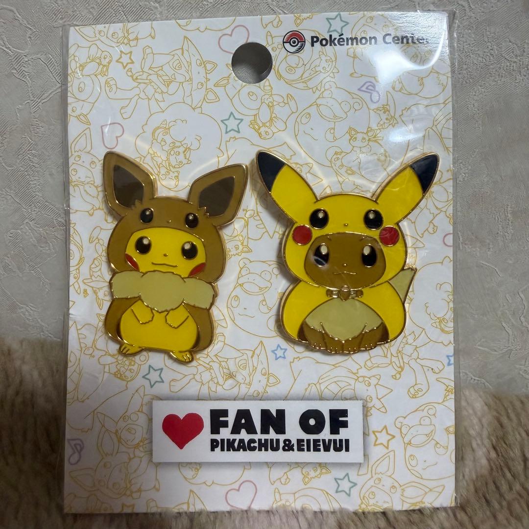 希少 ポケモンセンター FAN OF PIKACHU & EIEVUI ピンズ
