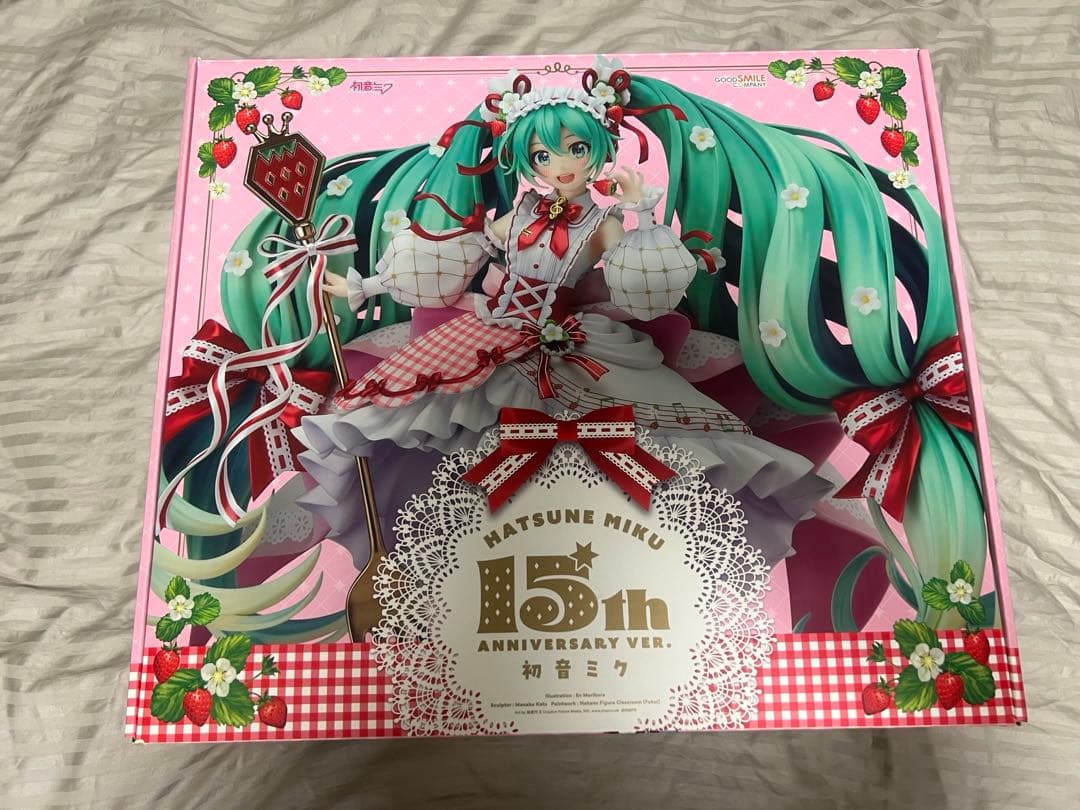 初音ミク 15th Anniversary Ver. 1/7 フィギュア