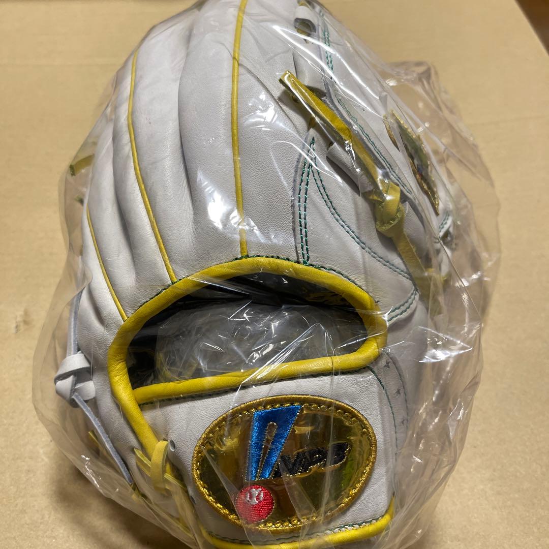 横浜ベイスターズ　福岡ソフトバンクホークス　日本シリーズ2017 記念グローブ