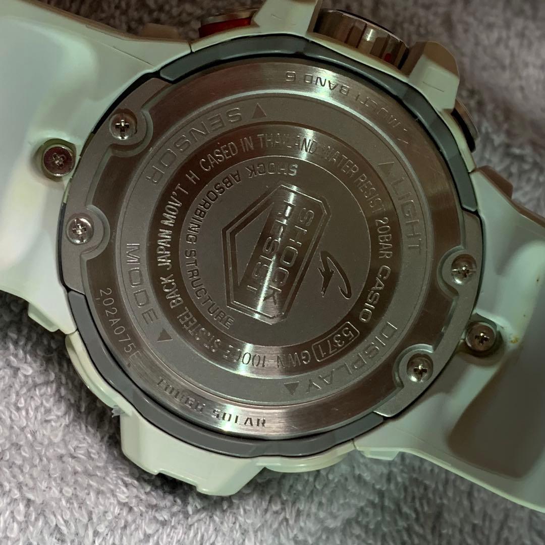 時計 G-SHOCK Gulfmaster GWN 1000 WHITE/GOLD