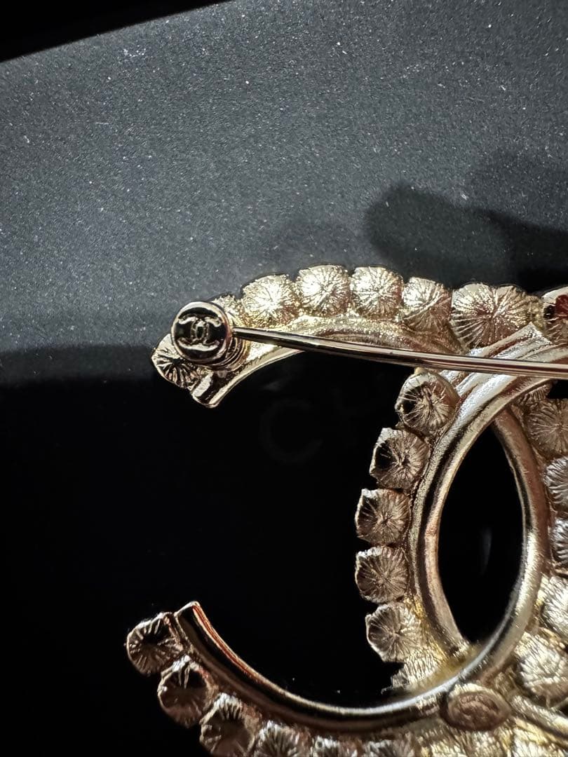 美品　シャネル　パール＆クリスタルブローチ