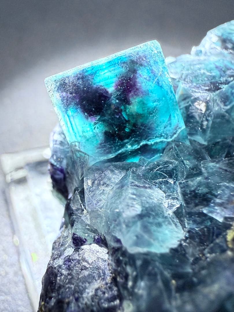 フローライト ナミビア Okorusu Mine産　蛍石　原石