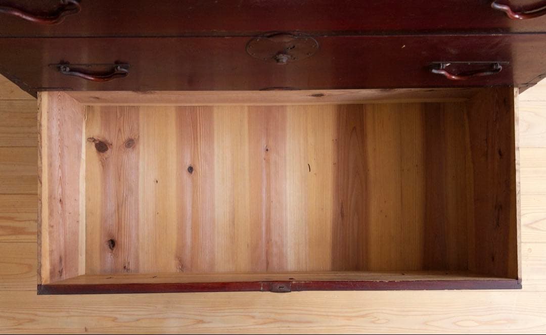 和箪笥　漆　M054　古道具　古家具　和家具　ビンテージ　アンティーク　レトロ