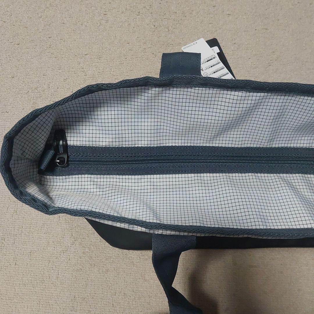 Oakley　FOS901984　ENHANCE LT TOTE WHITE