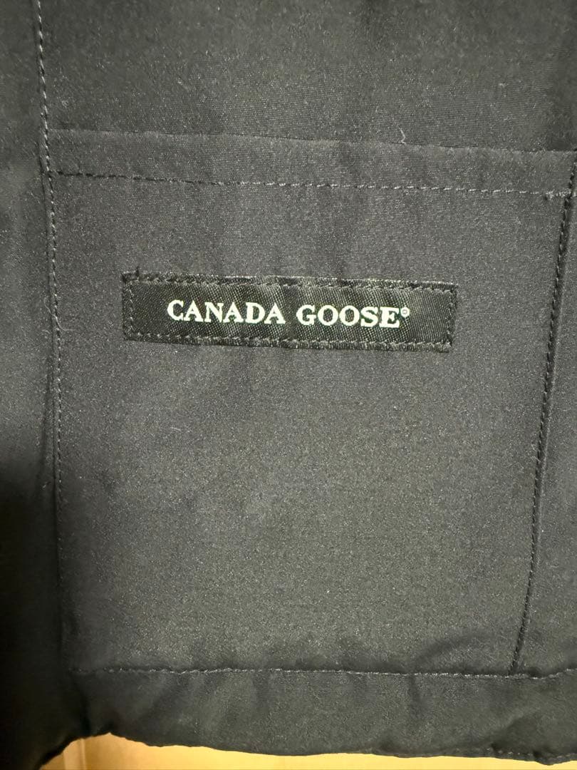 フージンさま専用　カナダグース   ダウンベスト ネイビー