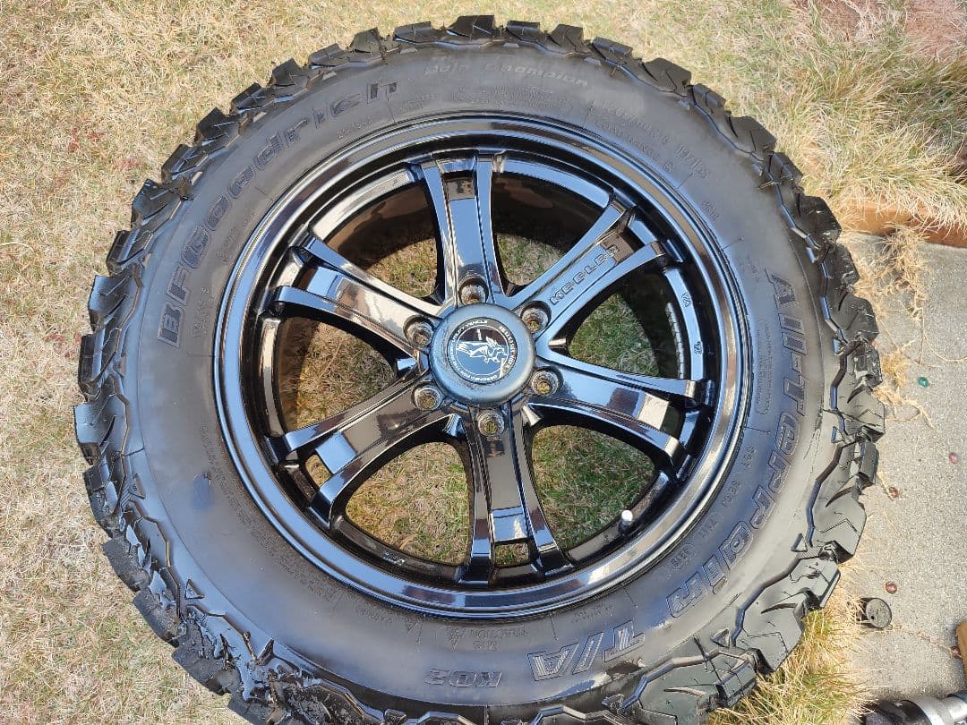 BFグッドリッチ タイヤ265/60R18 キーラーフォースホイール4本セット