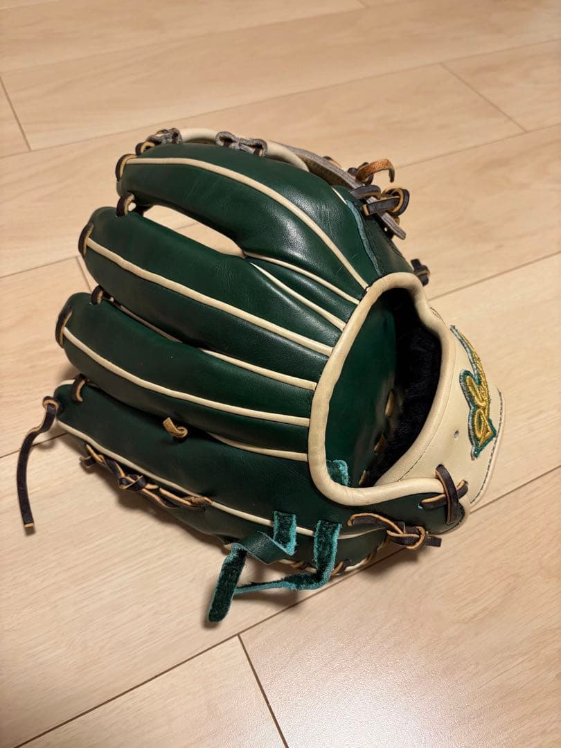 glowing 硬式用内野手グラブ　グリーン×ホワイト
