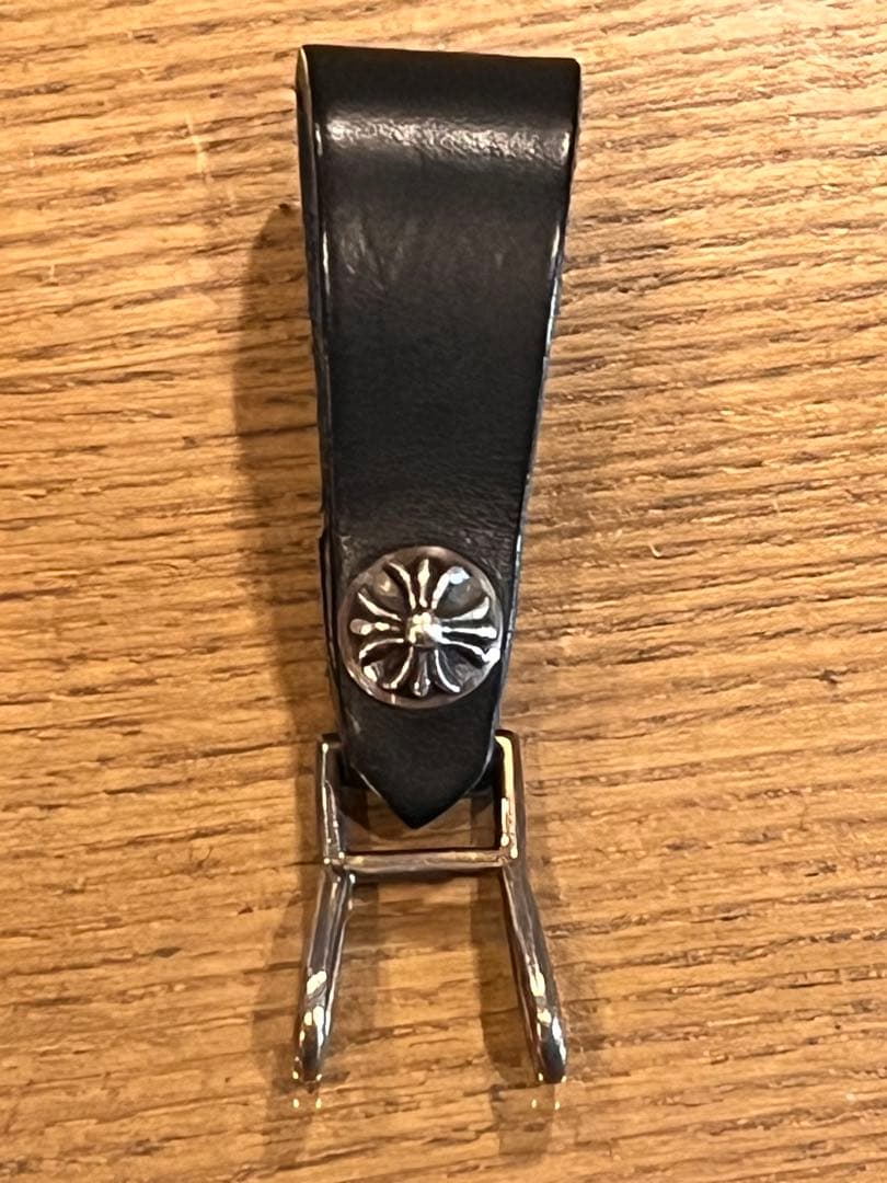 クロムハーツ　ベルトループ　クロス釦