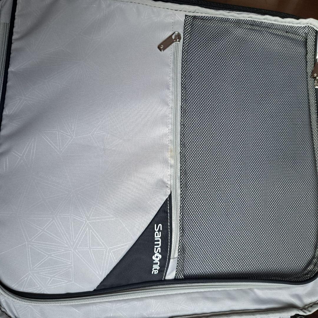 【極美品】Samsonite ビーライト4 　35~40L 軽量キャリーケース