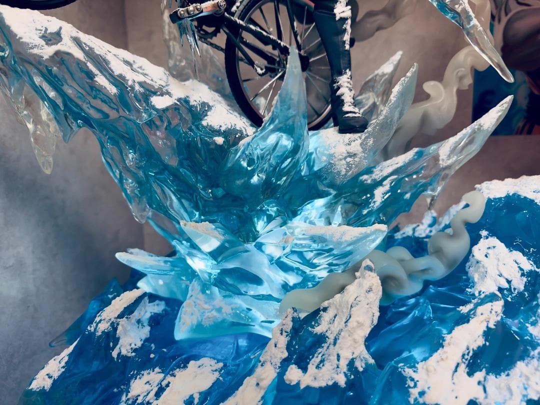 Jimei Palace ワンピース 氷と炎 青キジ & 赤イヌ フィギュア