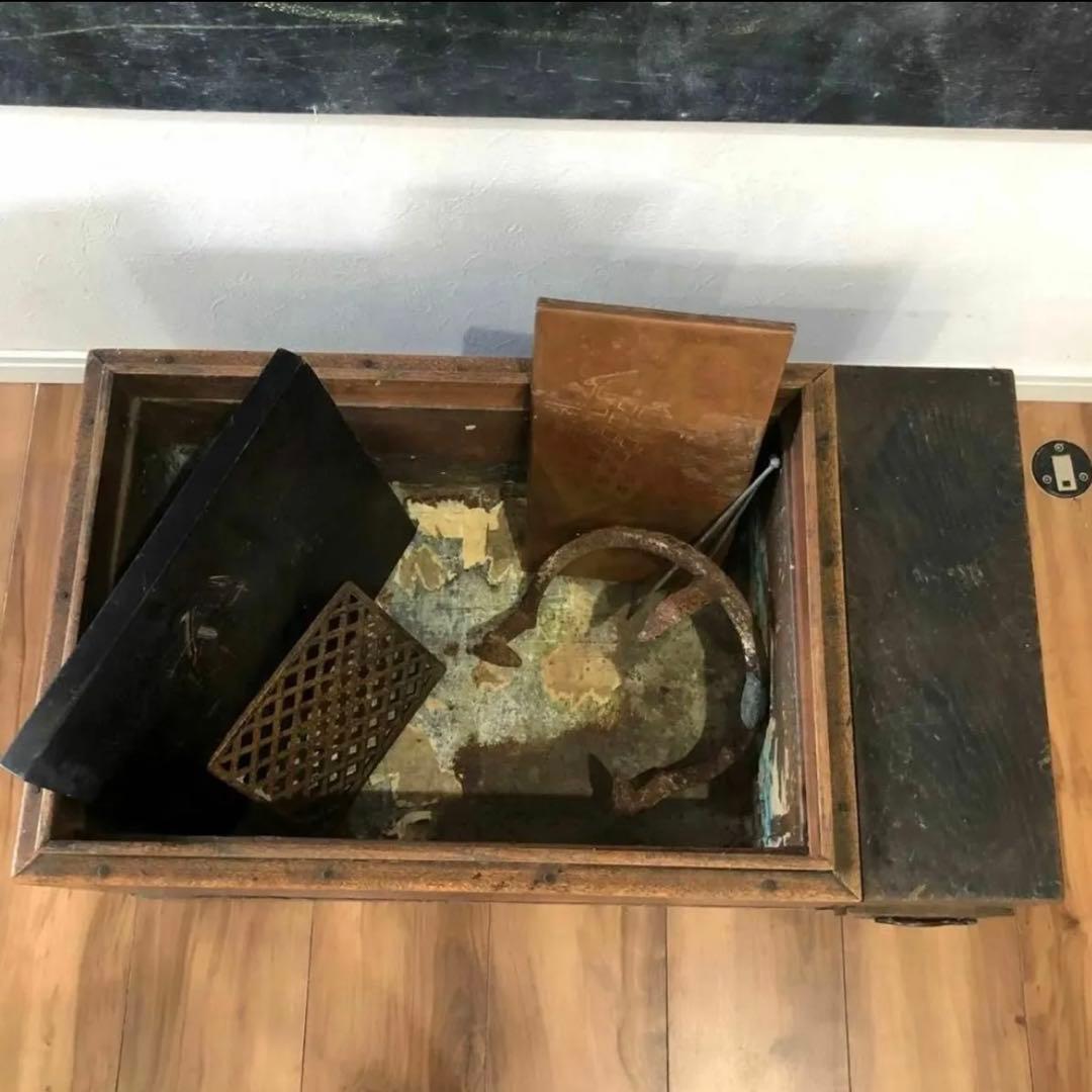 関東長火鉢　囲炉裏　五徳　道具置き　火箸　アンティーク　骨董　火鉢　レトロ　木製