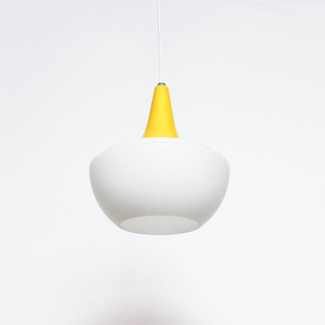 ペンダントライト　ポストモダン　ミッドセンチュリー　スペースエイジ