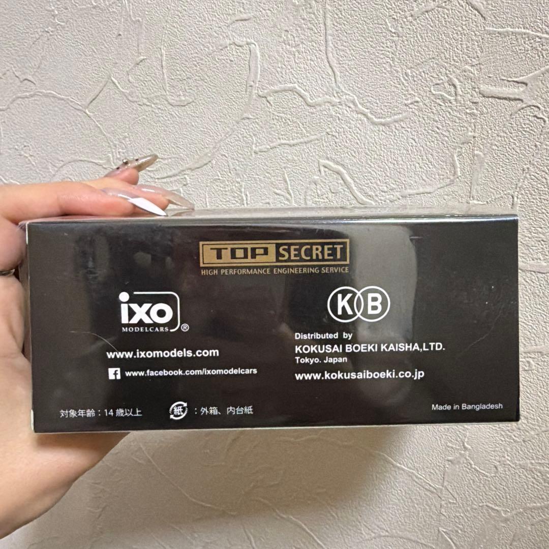 TOP SECRET ゴールドミニカー 1:43 スケール