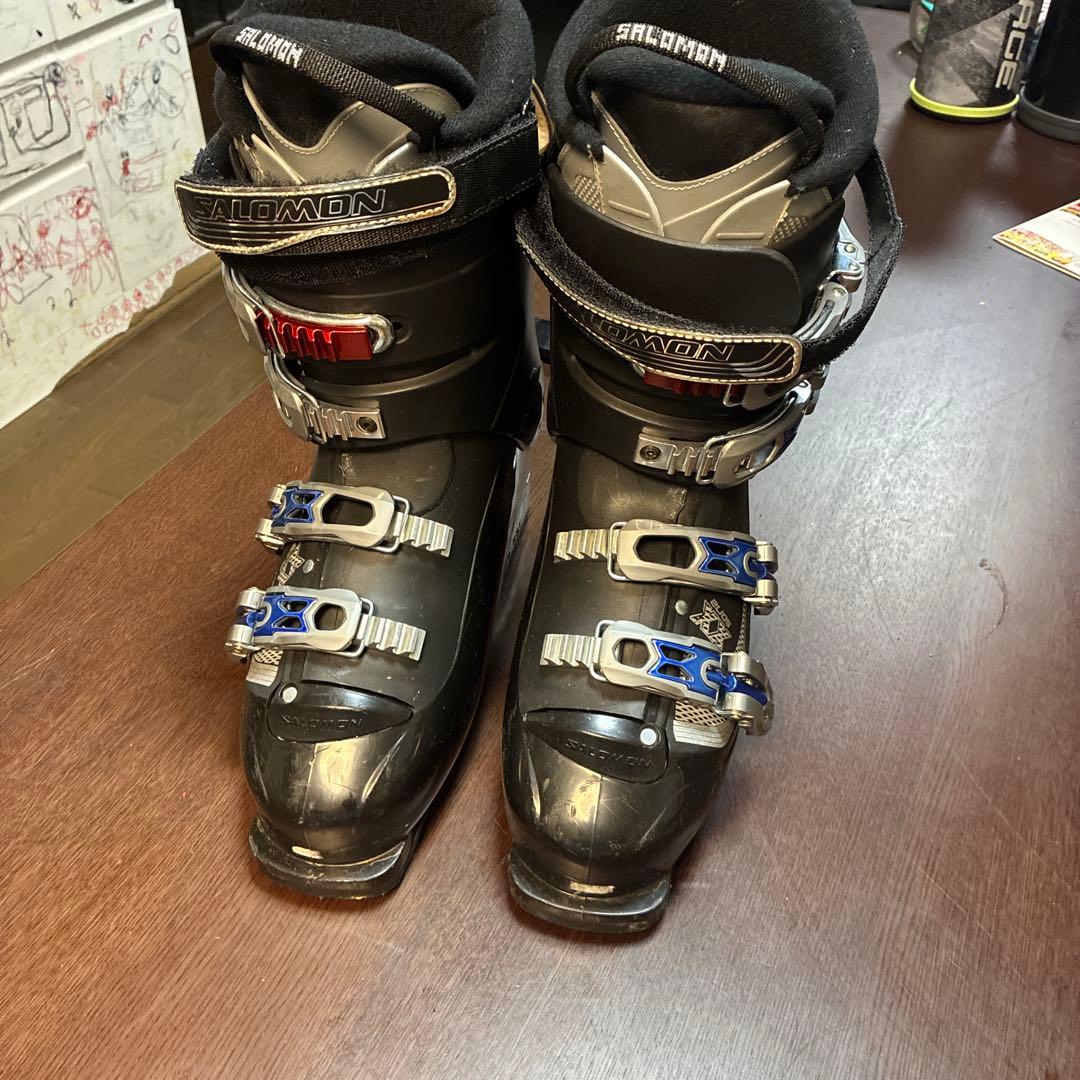 H*a様 SALOMON スキー用ブーツ 黒 4バックル