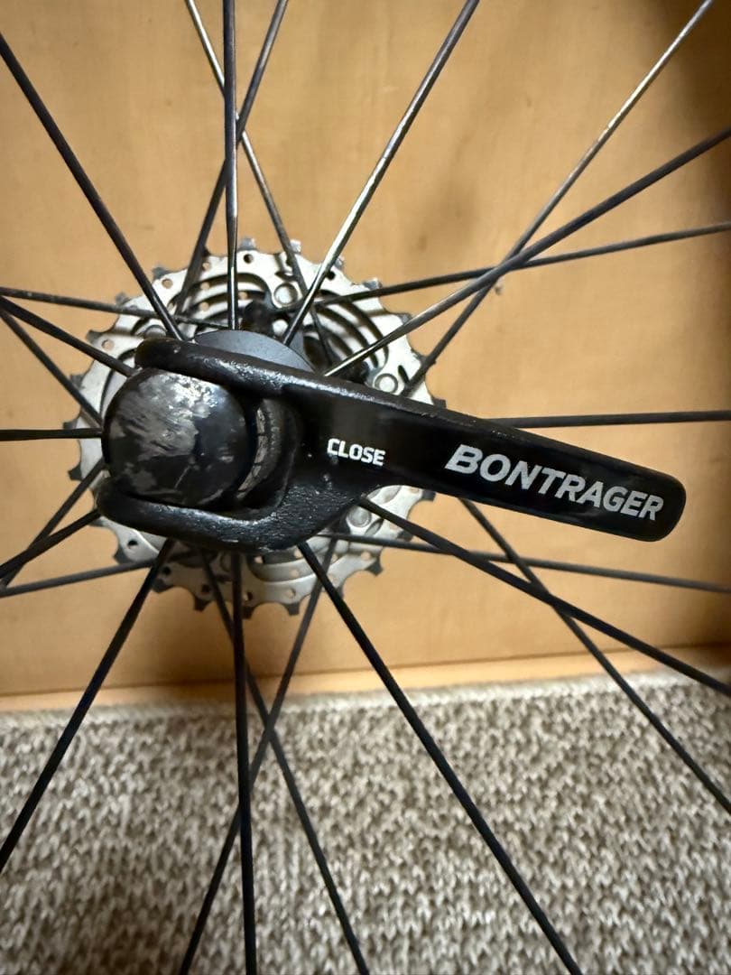Bontrager Aeolus XXX 4 TLR Clincher ホイール