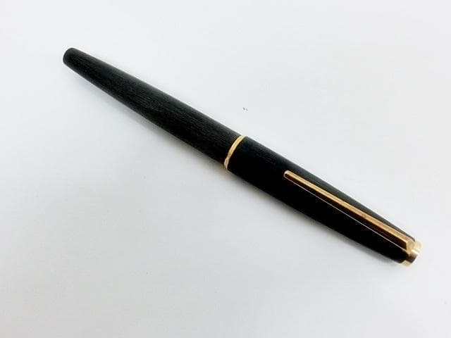 MONTBLANC モンブラン 万年筆 マットブラック 220 ペン先 585