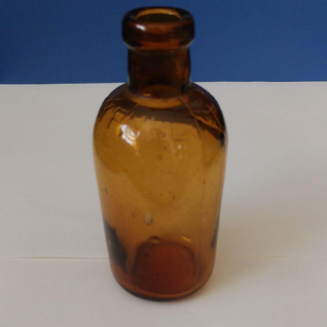 古い瓶　ビン びん