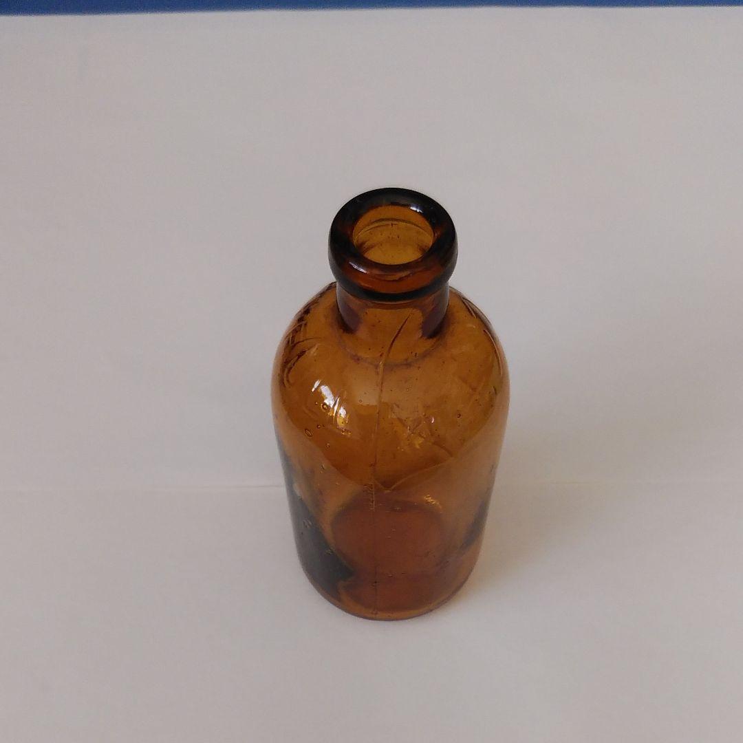 古い瓶　ビン びん