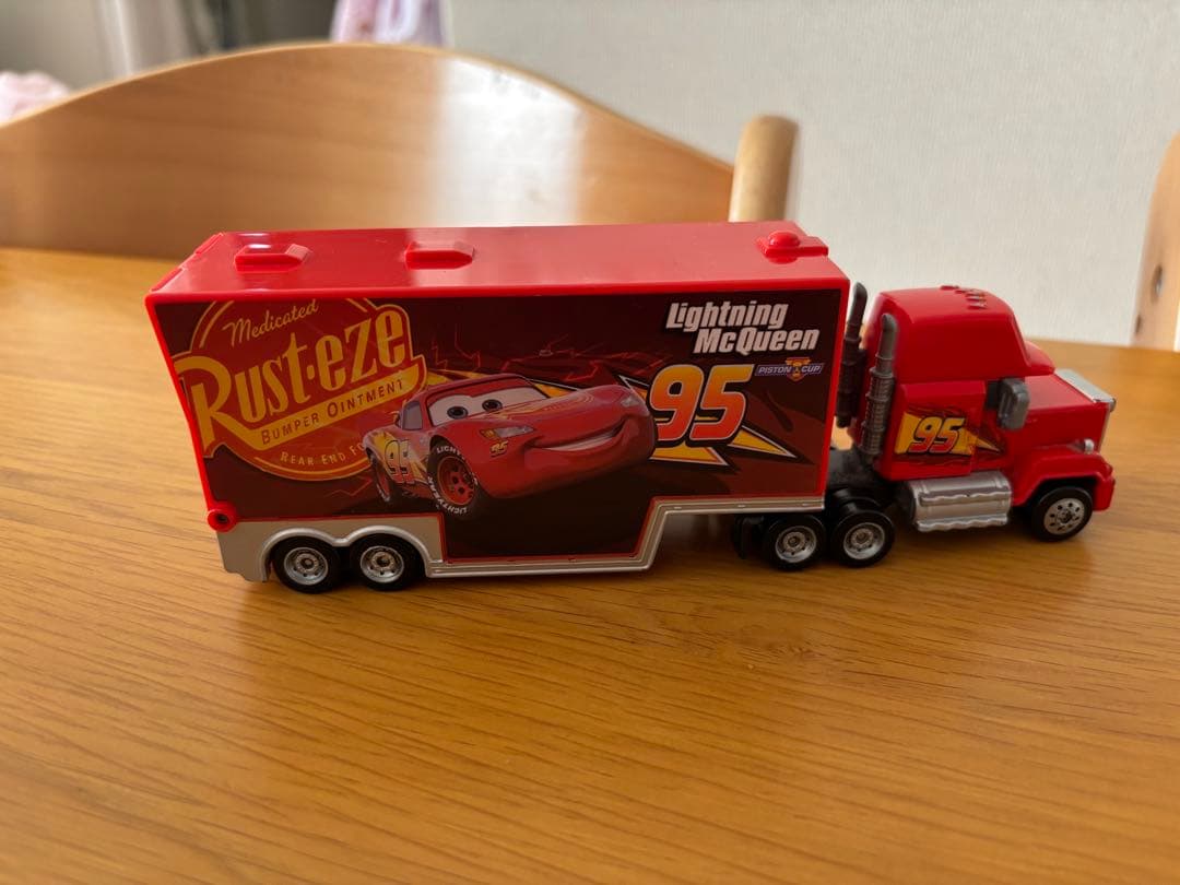 トミカ　カーズ　まとめ売り　17台