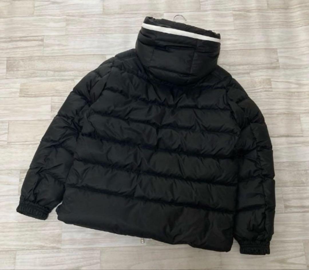 1点のみ【新品本物】サイズ4 モンクレール cardere ブラック カーデーレ