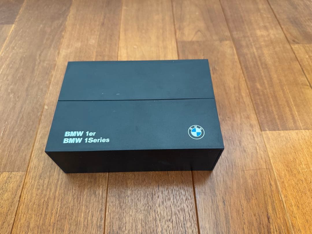 ミニカー 1/43  Minichamps 120i (E87)