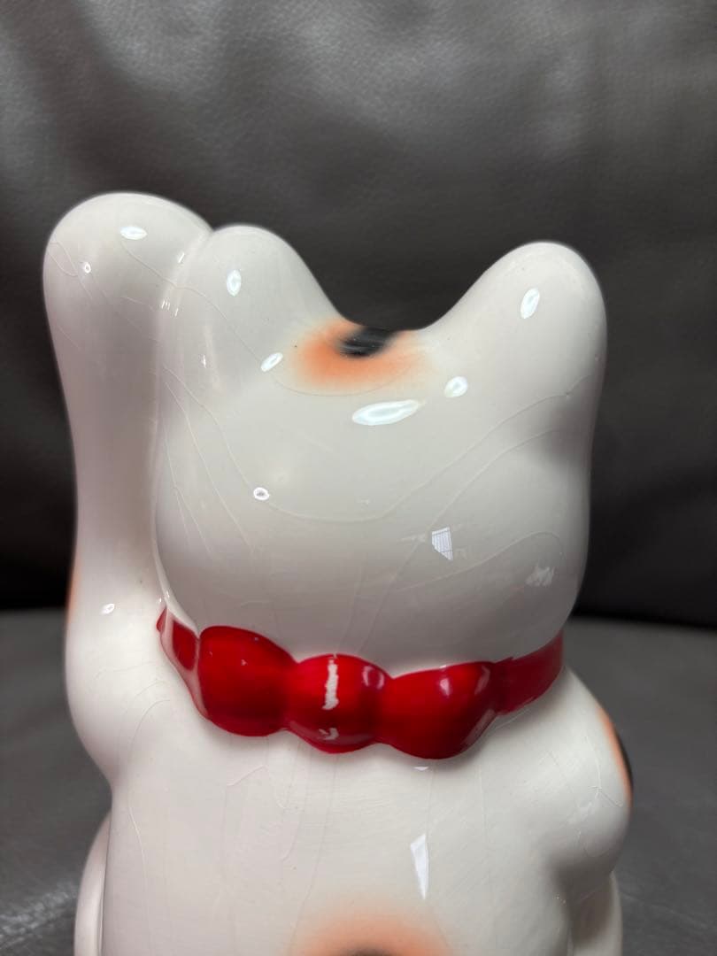 白い招き猫　置物